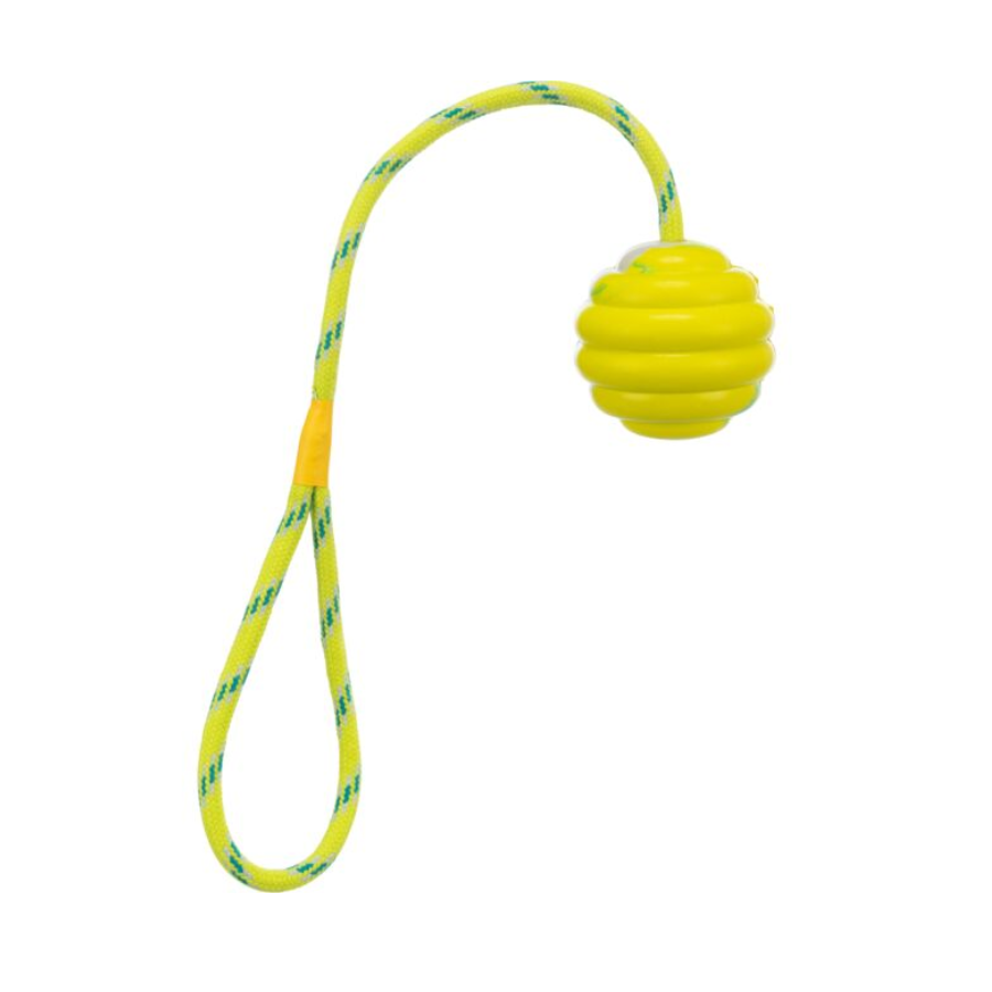 Trixie ringenbal aan koord natuurrubber – apporteerspeeltje Ø6 cm, lengte 30 cm (limoen)
