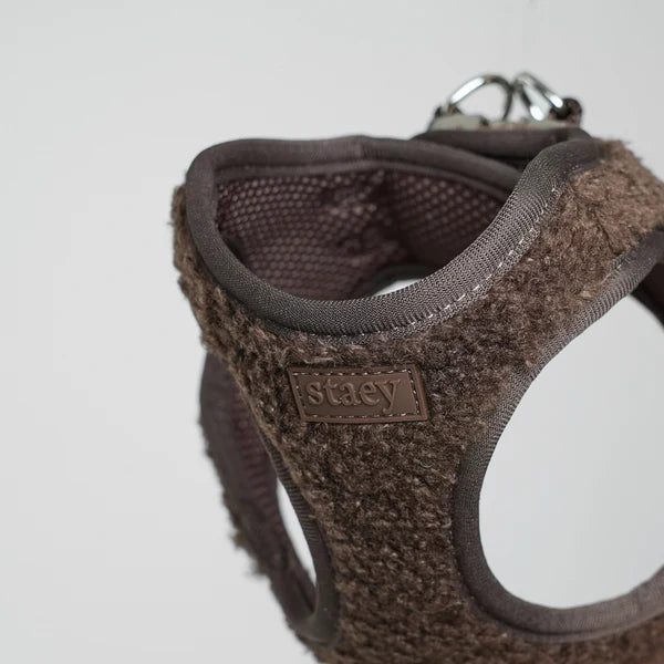 STAEY Saga Teddy Step-in Hondentuig – Espresso