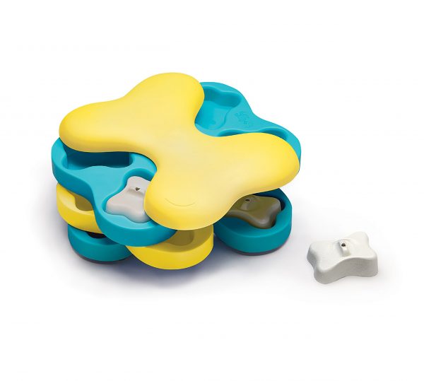 Nina Ottosson Dog Tornado Level 2 hondenpuzzel met draaiende lagen en snackvakjes