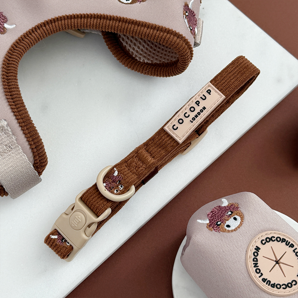 Cocopup London Harold the Highland Cow – Hondenhalsband – productfoto Cocopup London