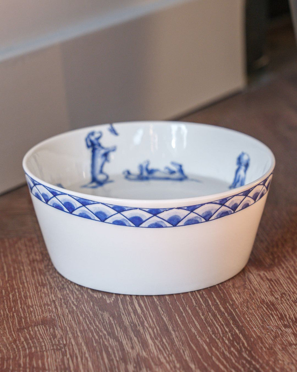 Voerbak Teckel Nhaan – Delfts Blauw Porselein (Ø 14,5 cm)