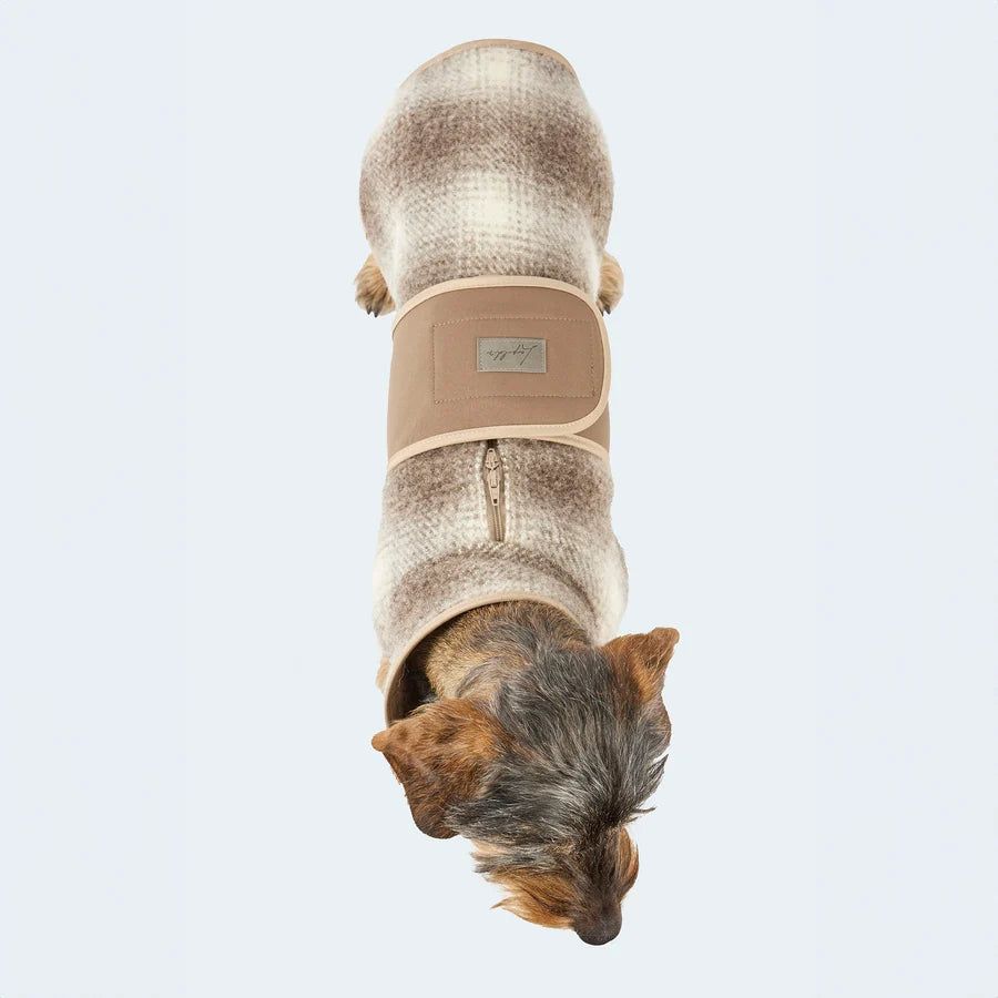 Leopold’s Finest Loden Hondenjas Karo Bruin – Voor Teckels & Kleine Honden