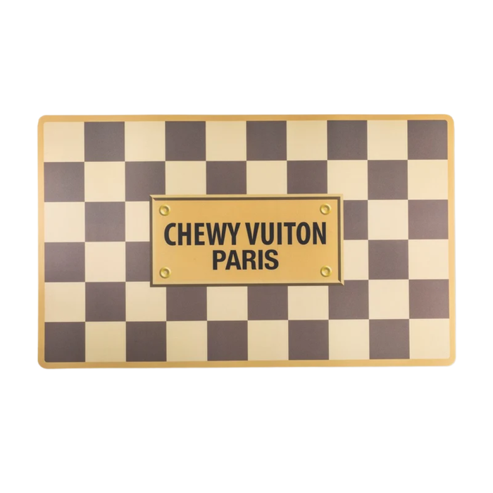 Checker Chewy Vuiton Placemat – Luxe Voerplaat in Ruitdessin